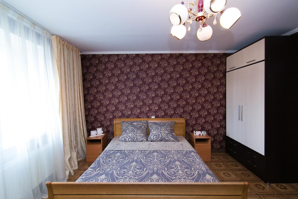 VIP Apartments Faraon Centr 1 floor - B&B Sumy