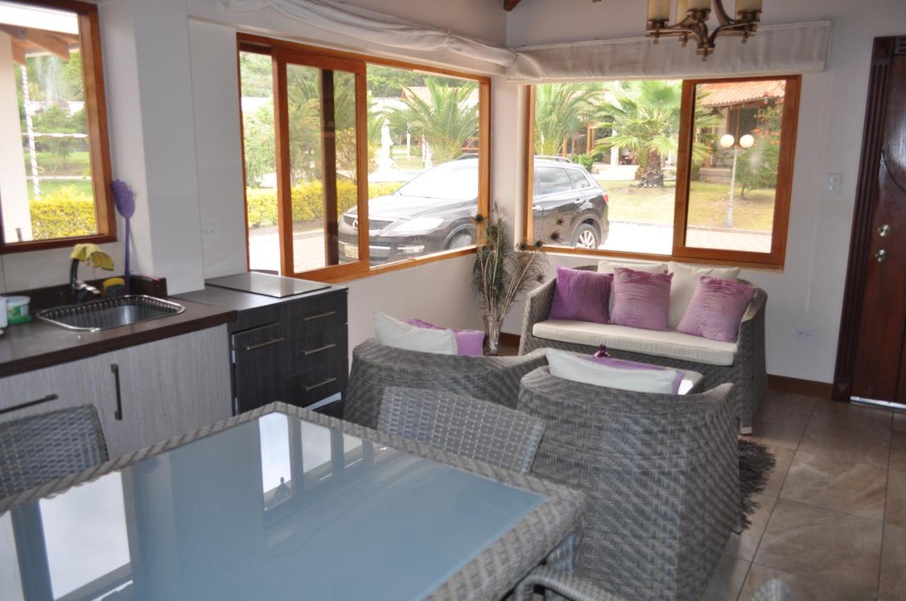 Villa con Piscina Privata 