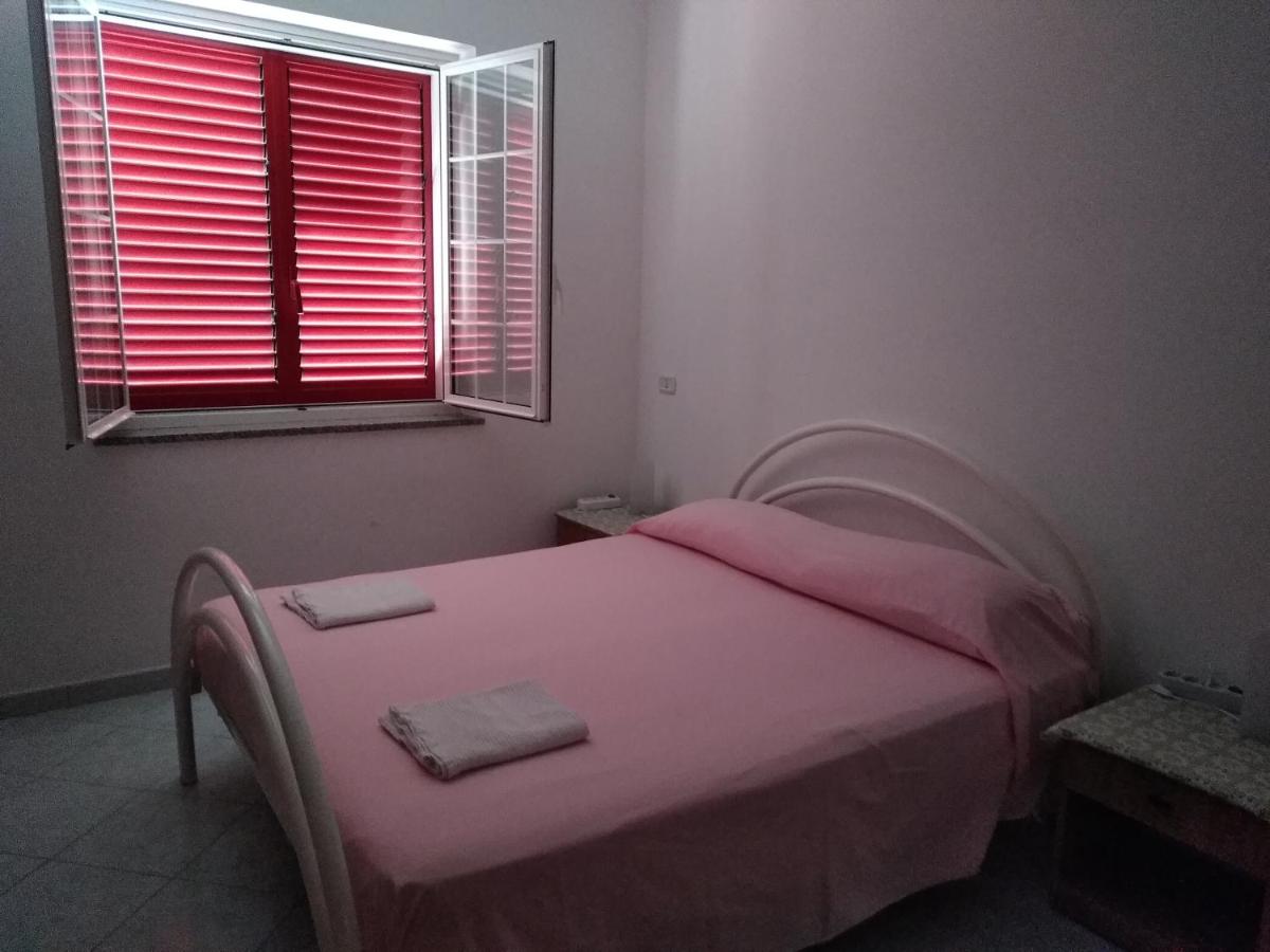 Camera Matrimoniale/Doppia con Letti Singoli con Bagno Privato Esterno