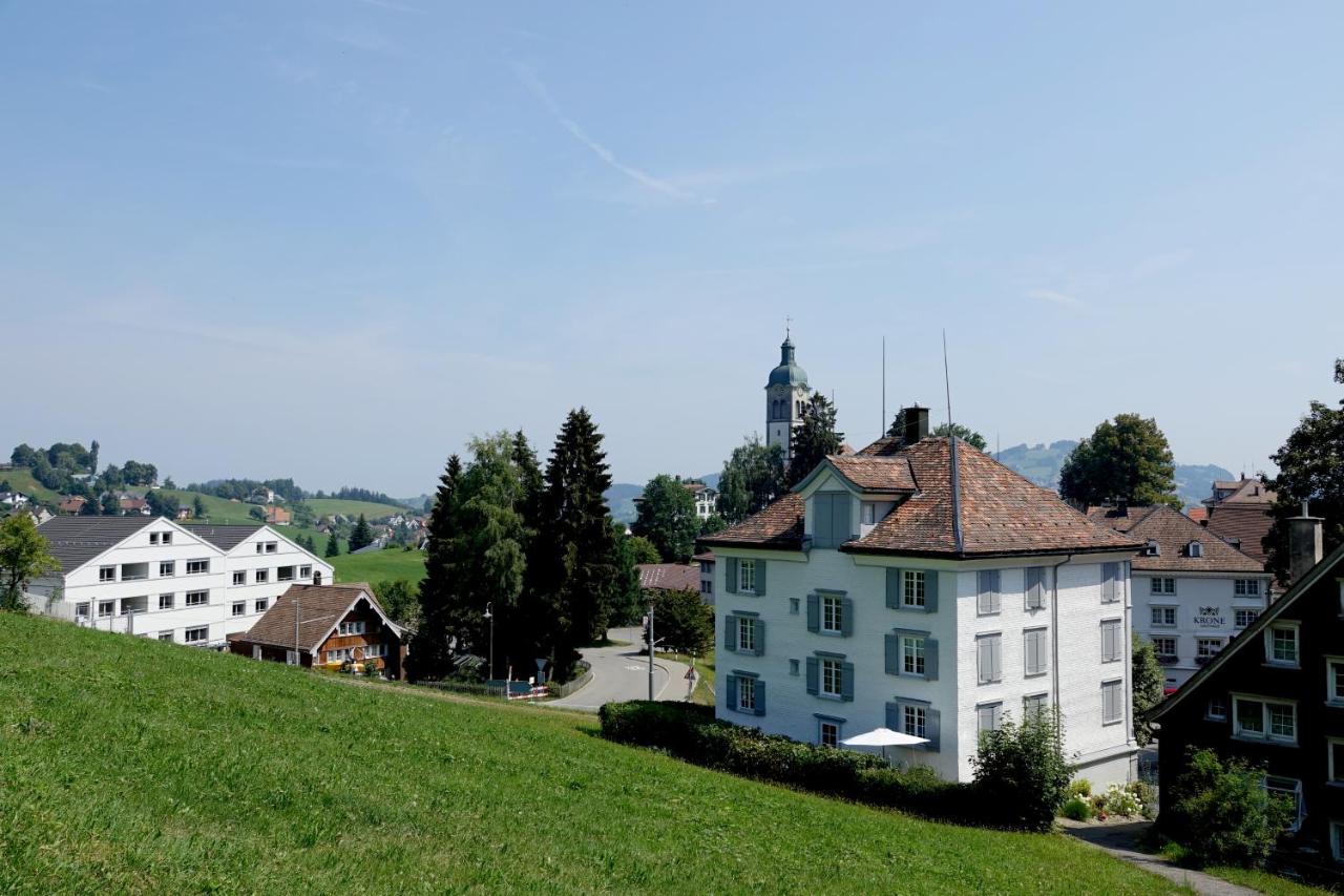 Modernes Apartment in historischem "Haus zur Rose" - B&B Speicher