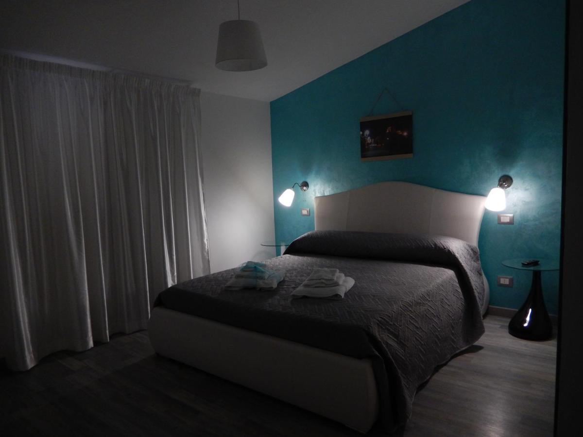 Doppelzimmer mit Balkon