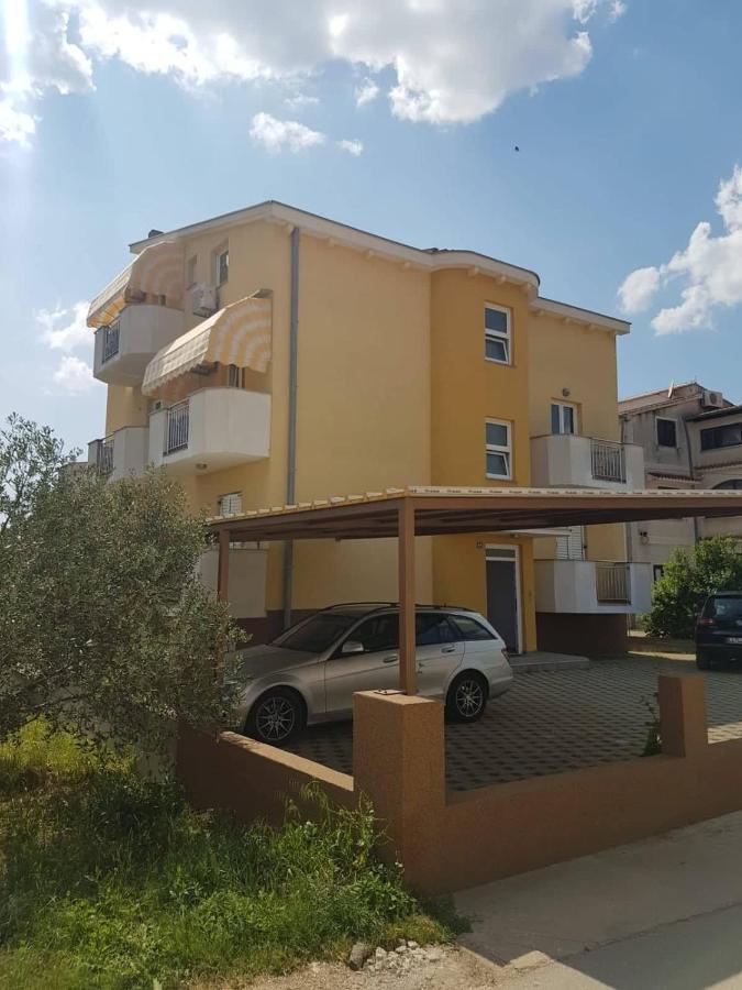 Apartmani Lili - B&B