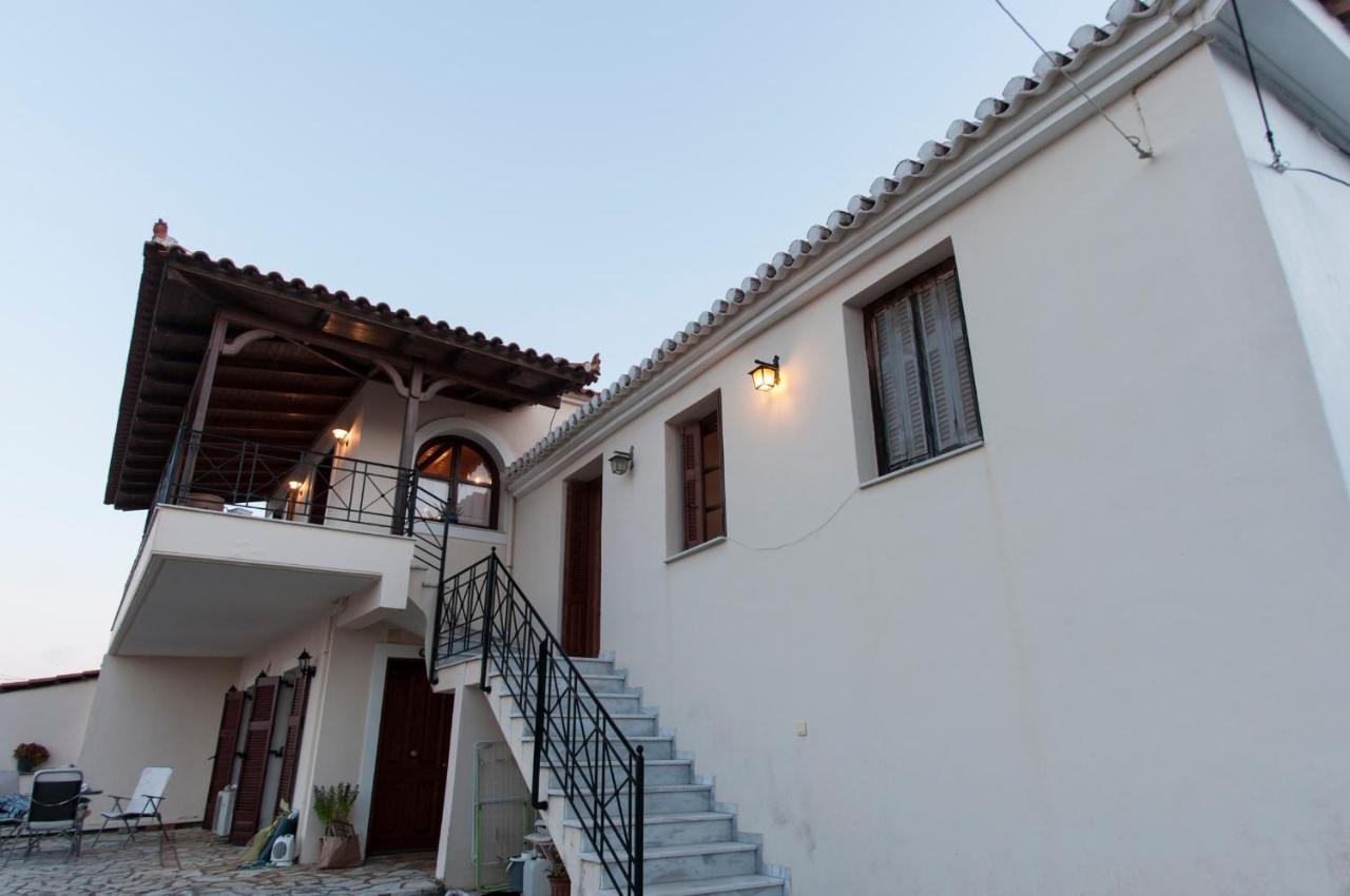 The house of "Angelina", magnificent view of the sea - Chambres d'hôtes Methóni