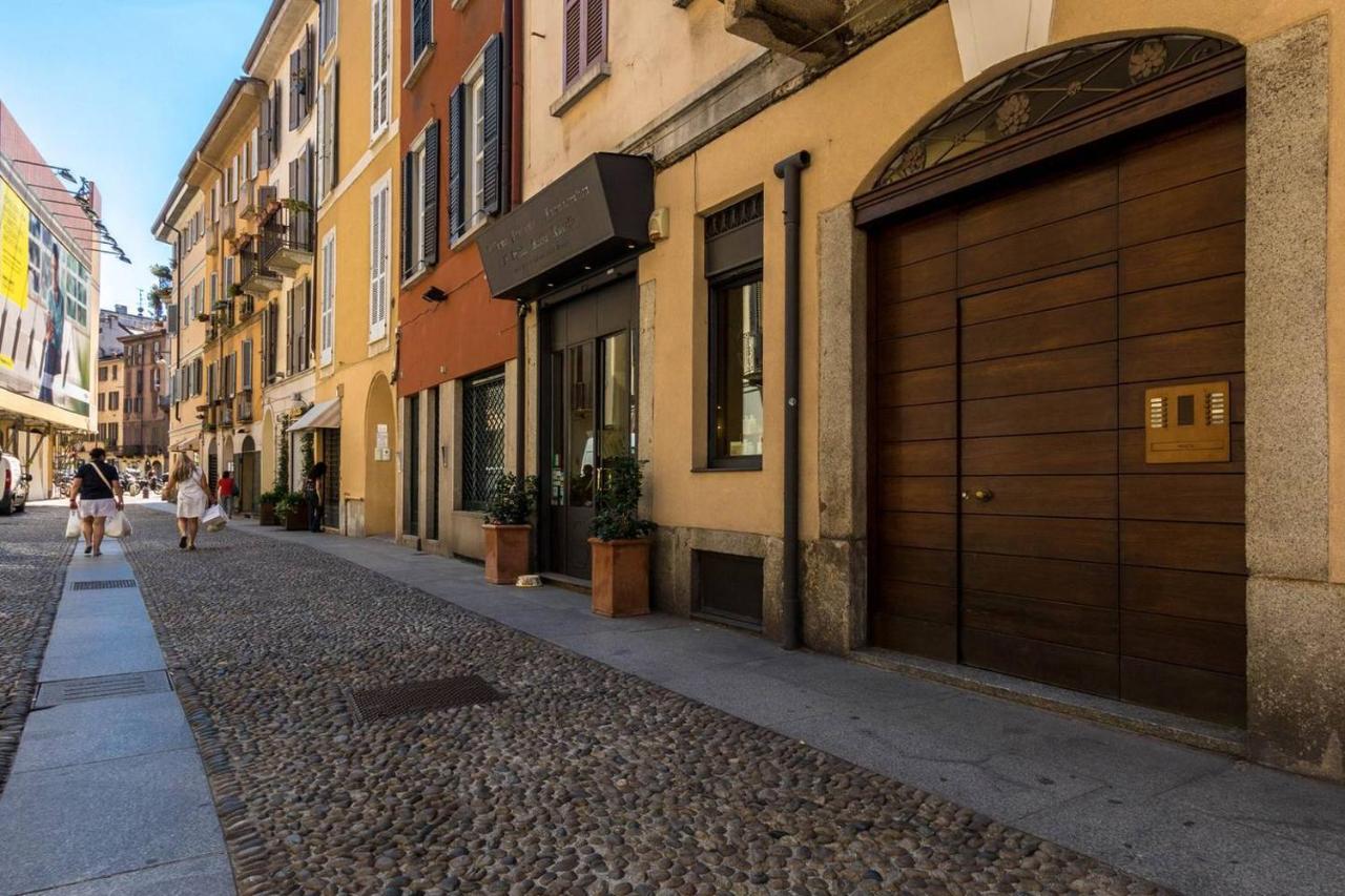 JOIVY Charming Apt with Terrace in the very heart of Milan - B&B Milan