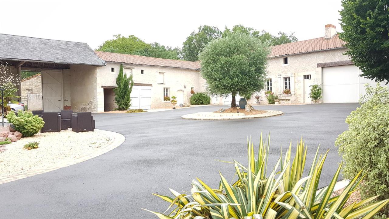 LA MAISON D'ALIDA - B&B Nueil-sous-Faye