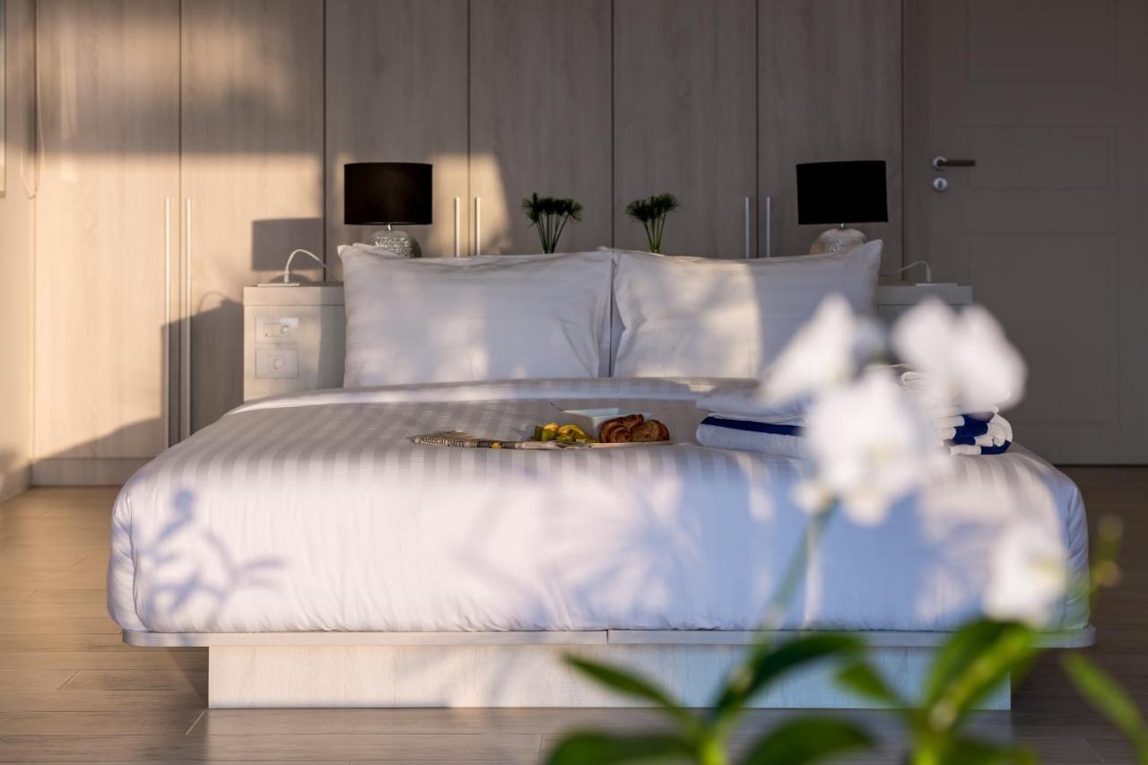 Villa BB4 mit 3 Schlafzimmern, eigenem Bad, eigenem Infinity-Pool und Meerblick