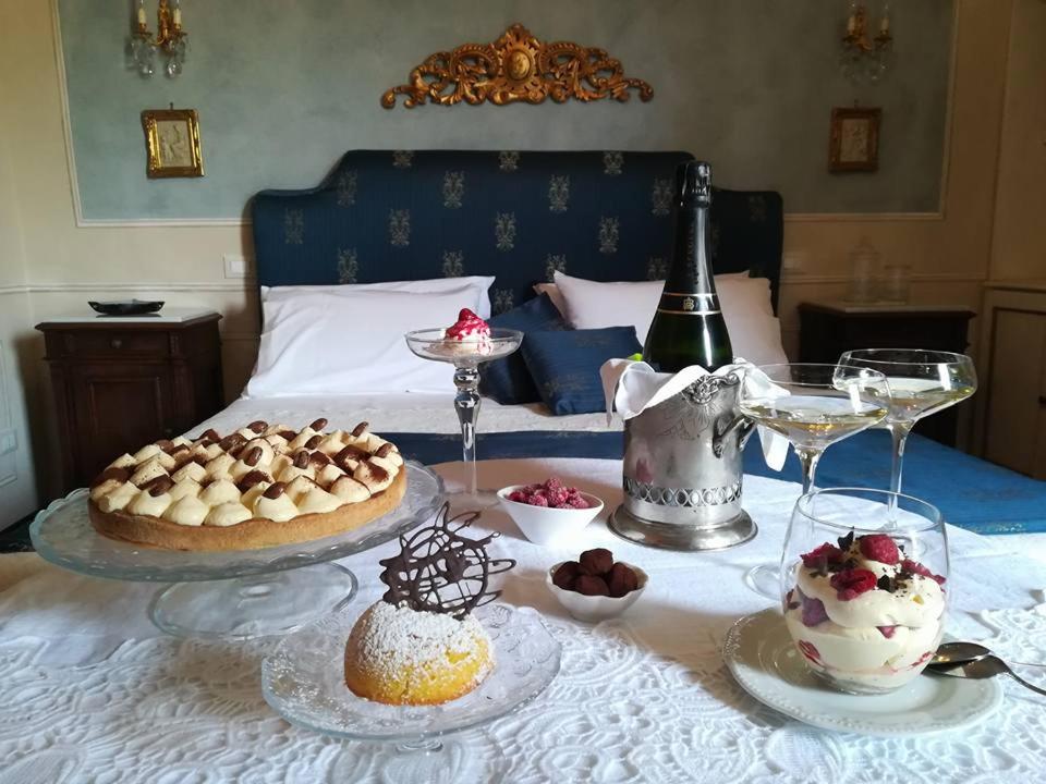 Junior Suite with Garden View