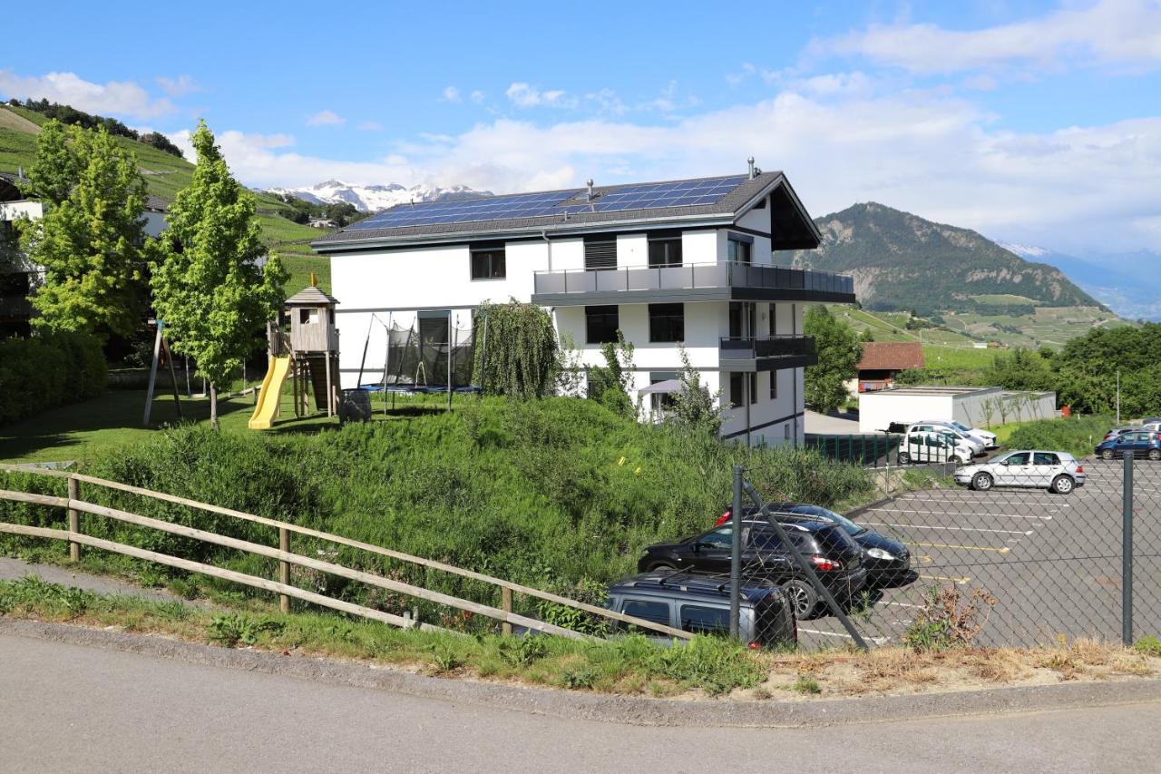 Aux Bons Matins de Gégé - Bed and Breakfast Grimisuat