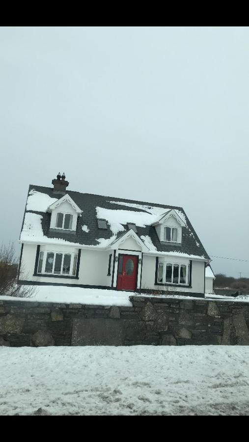 Lorna's Apartment Self Catering Holiday Home - Bed and Breakfast