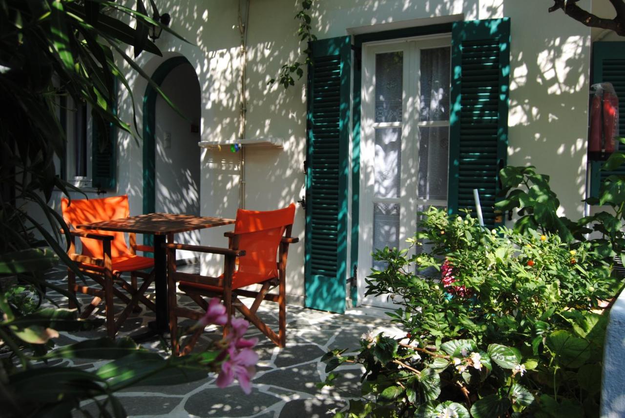 Two Room Apartment with Partial Sea View (4 Adults)