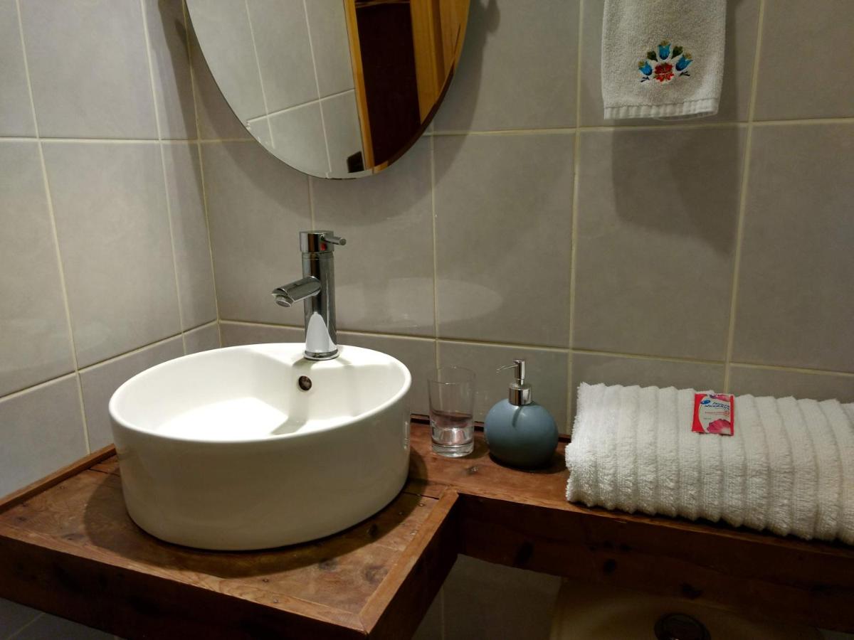 Single Room with Private Bathroom