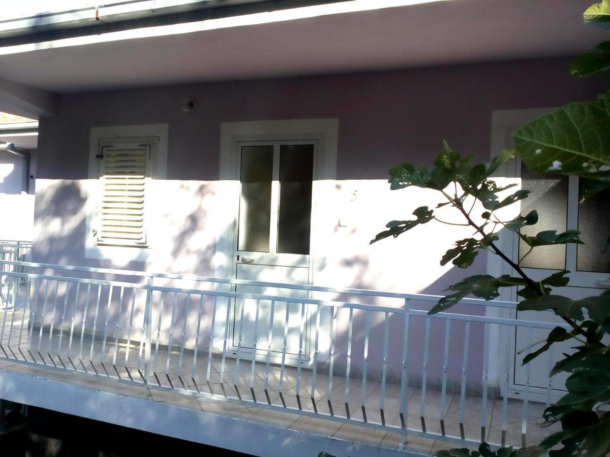 Monolocale con Vista Giardino