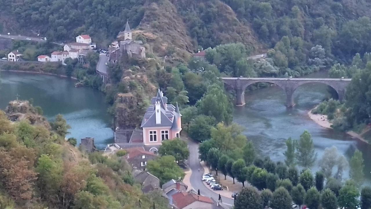 Petite maison en pleine campagne - B&B