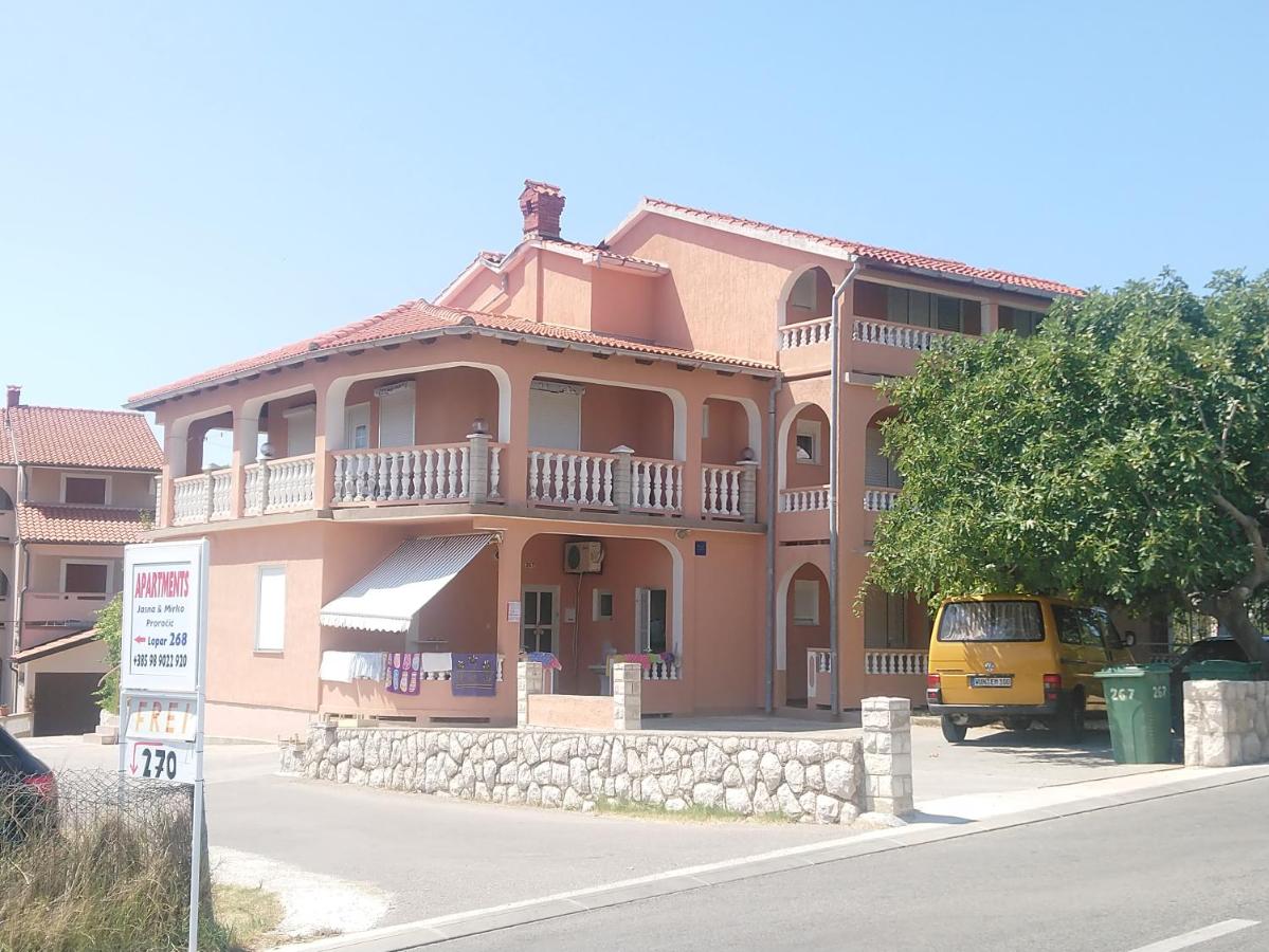 Apartments Sandra - B&B