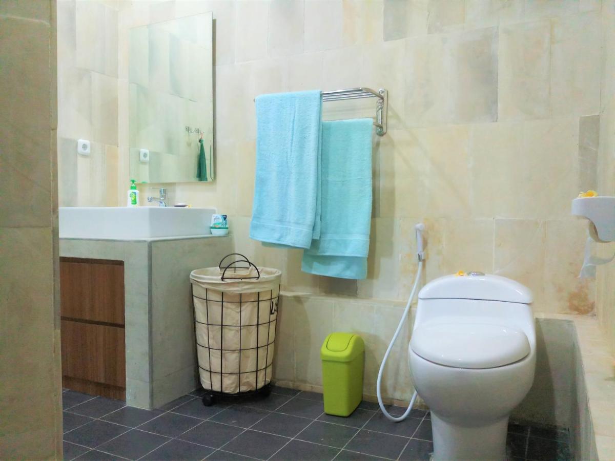 Villa Rinisha Rumah Senja Temukus Lovina - B&B