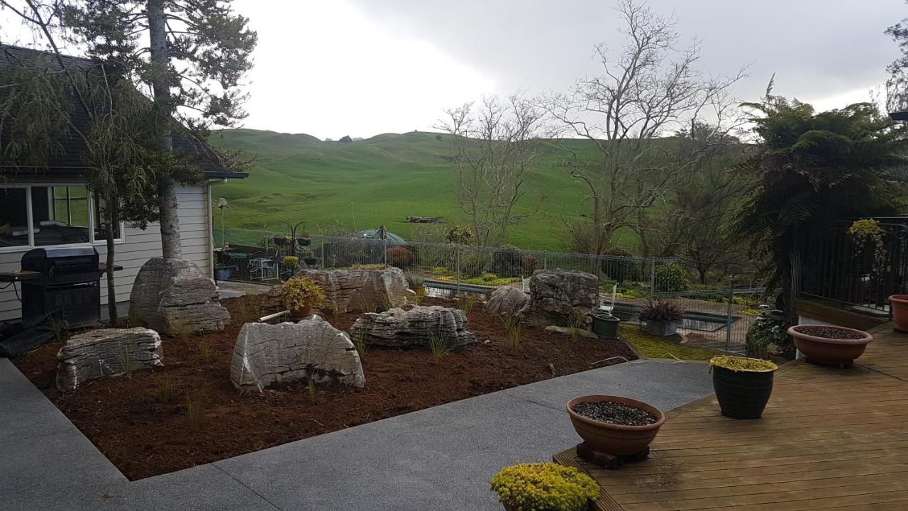 Carmel Farmstay - B&B