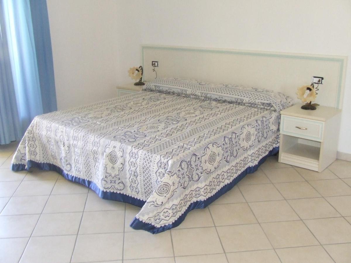 Family Apartment (2 Adults + 2 Children)