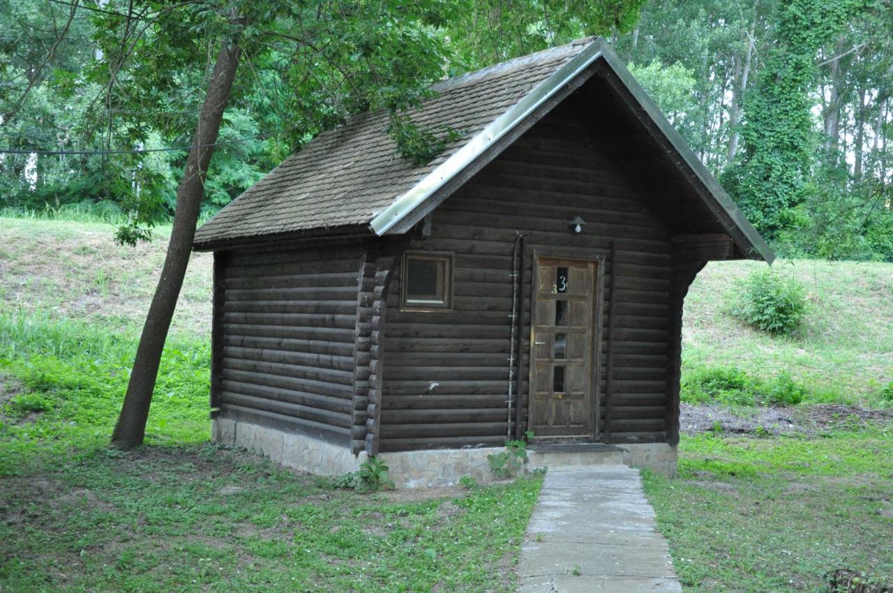 Chalets & Rooms Čarda Šebešfok - Chambres d’hôtes