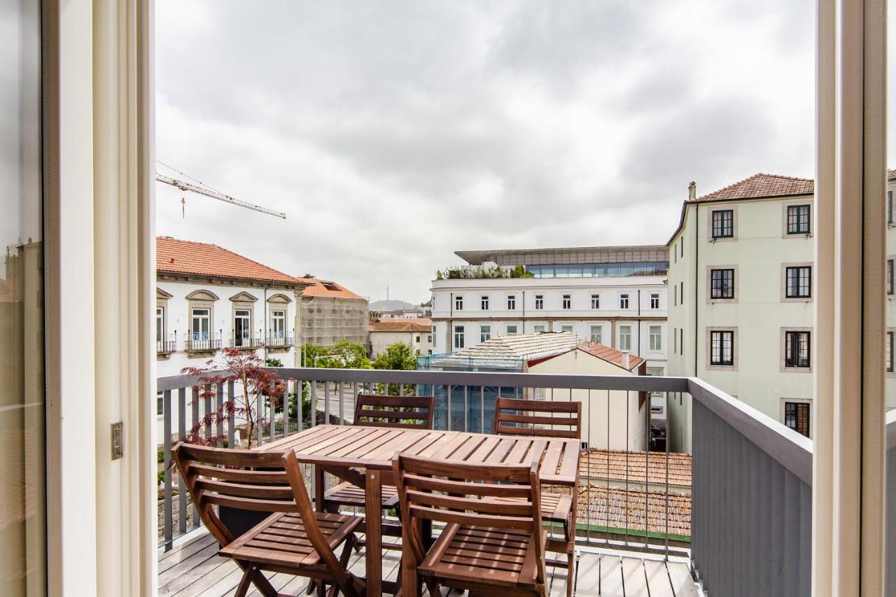 Amazing Penthouse Apartment in historic Porto - B&B Porto