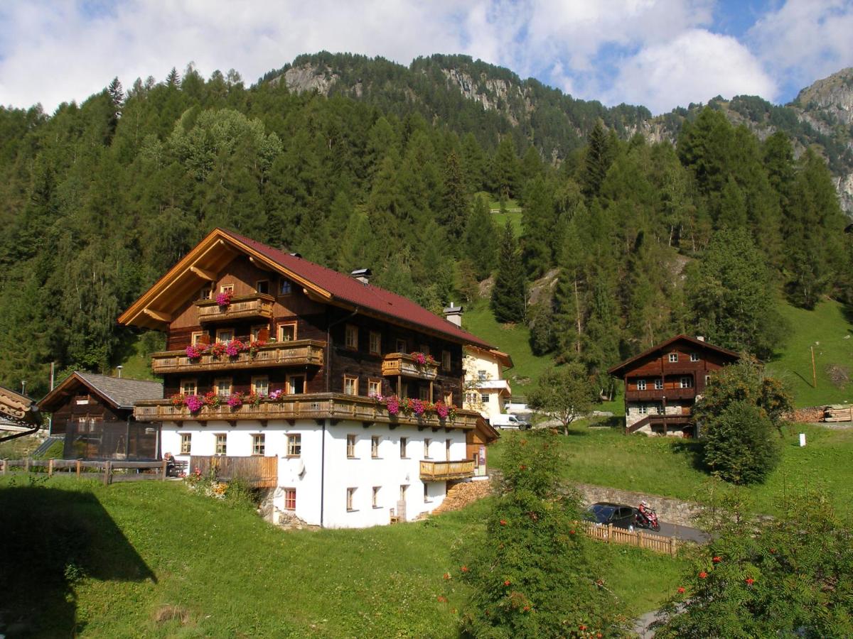 Gästehaus Dorer Gerhard - Chambres d’hôtes Prägraten