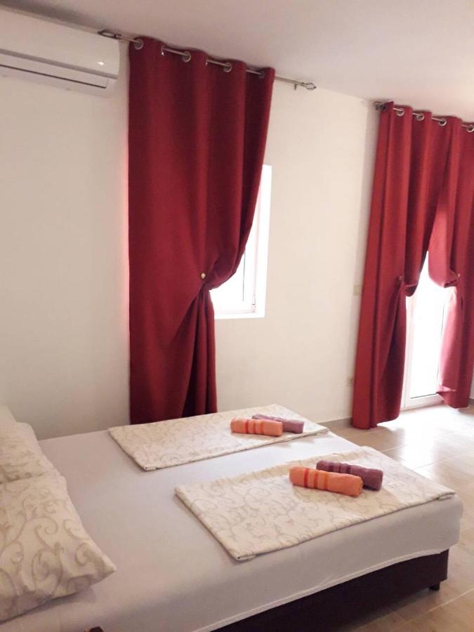Studio Appartement met Balkon