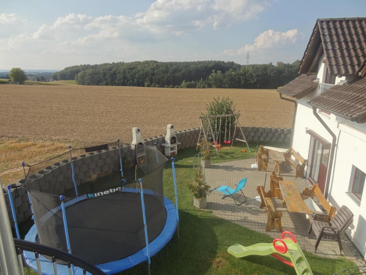 Apartment mit Balkon