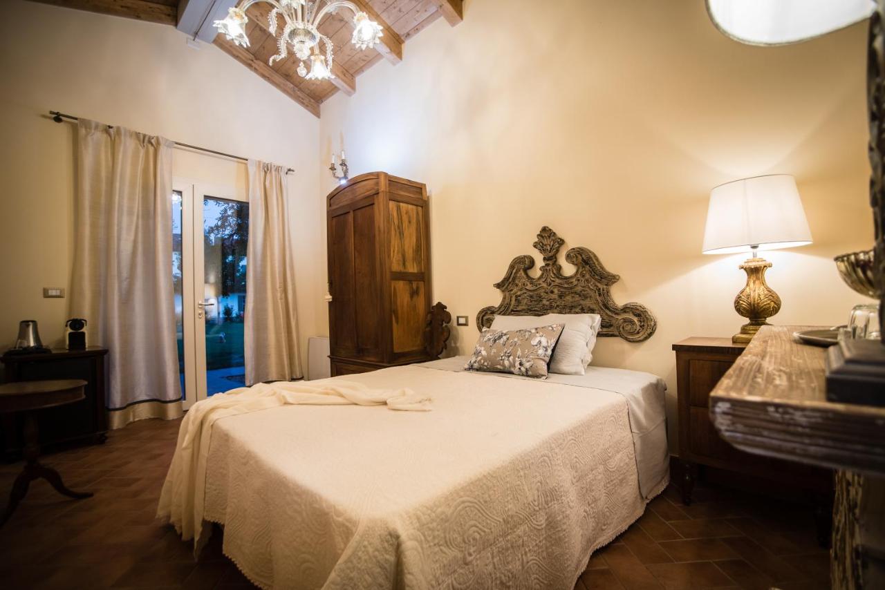 Single Room with Private Bathroom