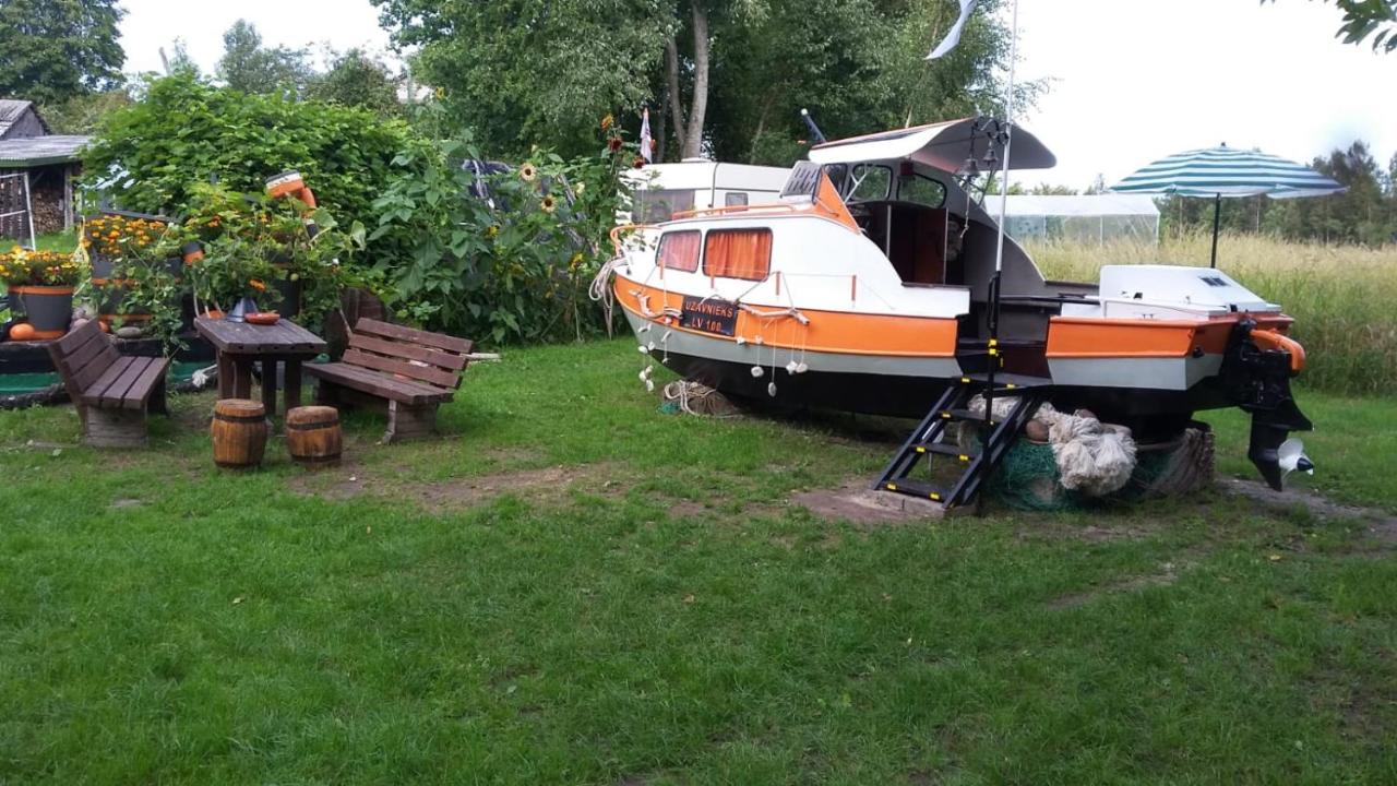 Camarote en barco (2 adultos)
