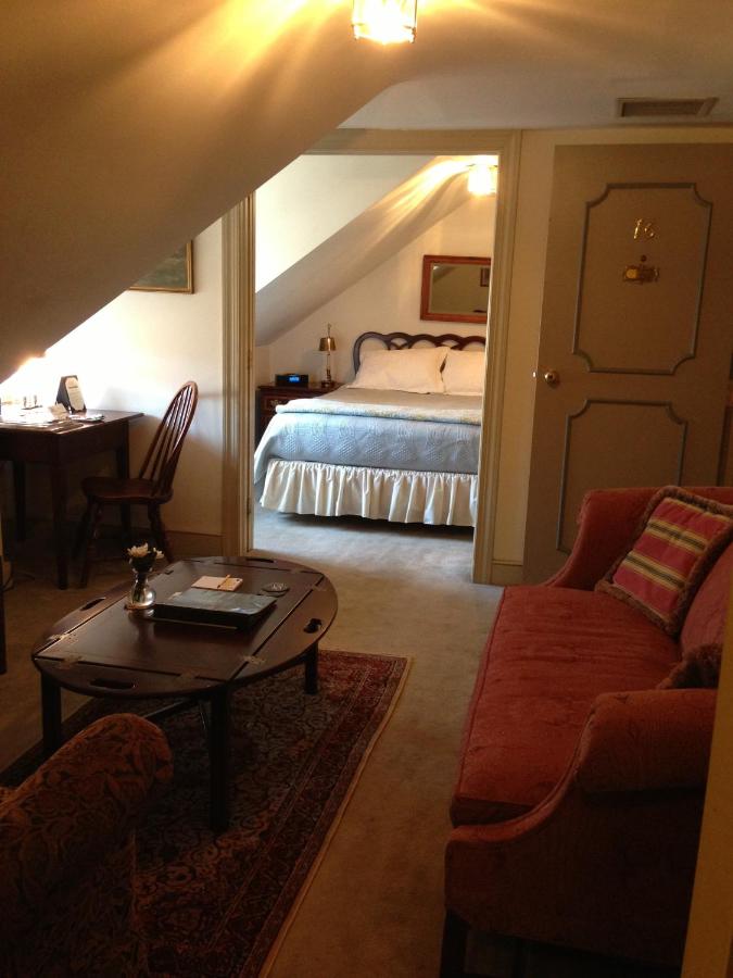 Queen Suite