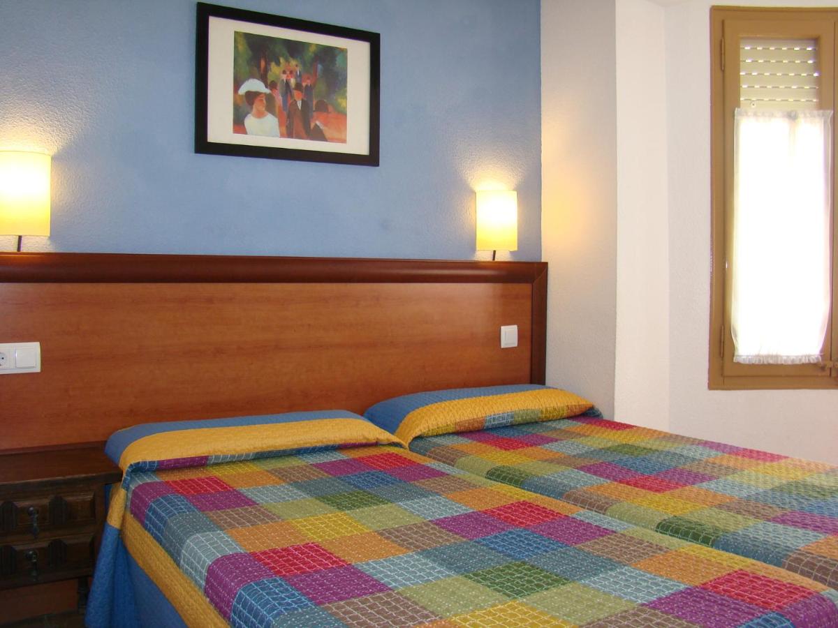 Triple Room (2 Adults + 1 Child)