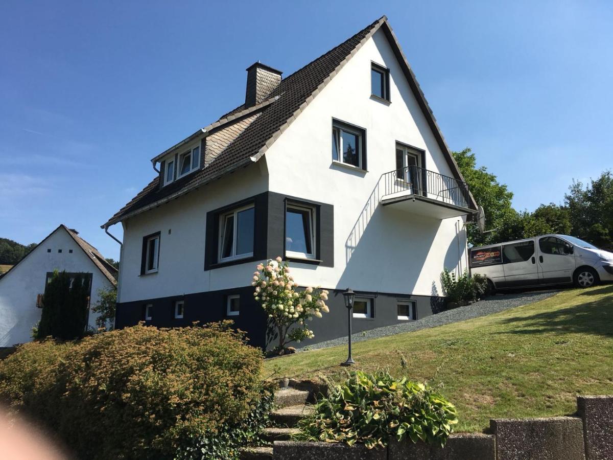 B&B Winterberg - Haus am Kreuzberg - Bed and Breakfast Winterberg