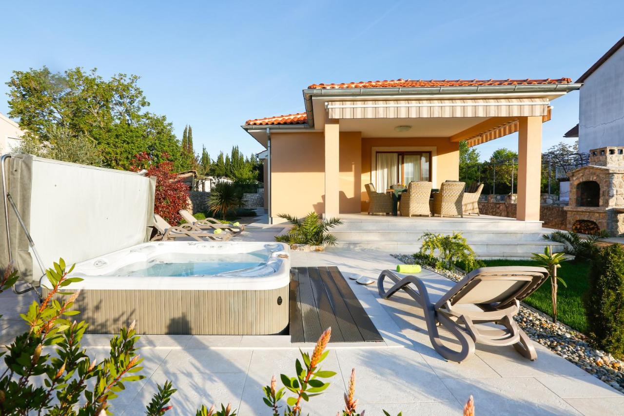 Villa Lavender's Breeze - B&B