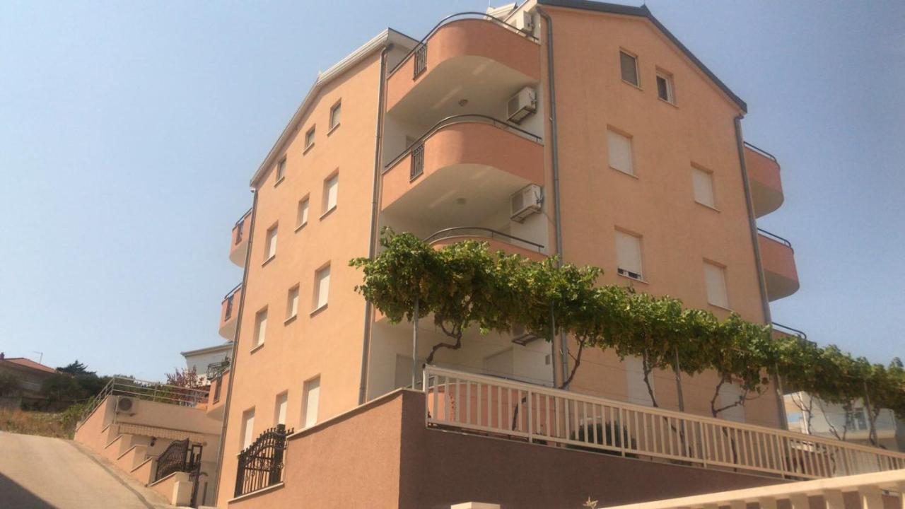 Apartments Villa Zica - Ferienwohnung Trogir