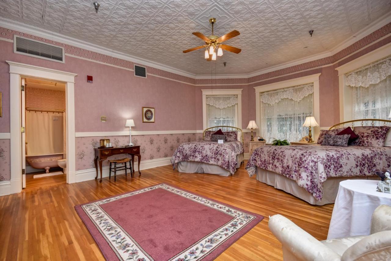 Queen Suite
