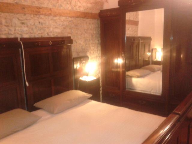 Studio with Spa Bath
