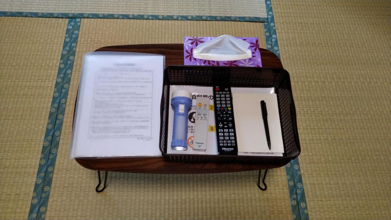 Japanese-Style Twin Room with Shared Bathroom and Toilet including Cat Cafe Use Fee