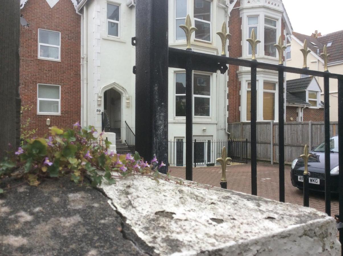 Easy By The Beach - Bed and Breakfast Portsmouth