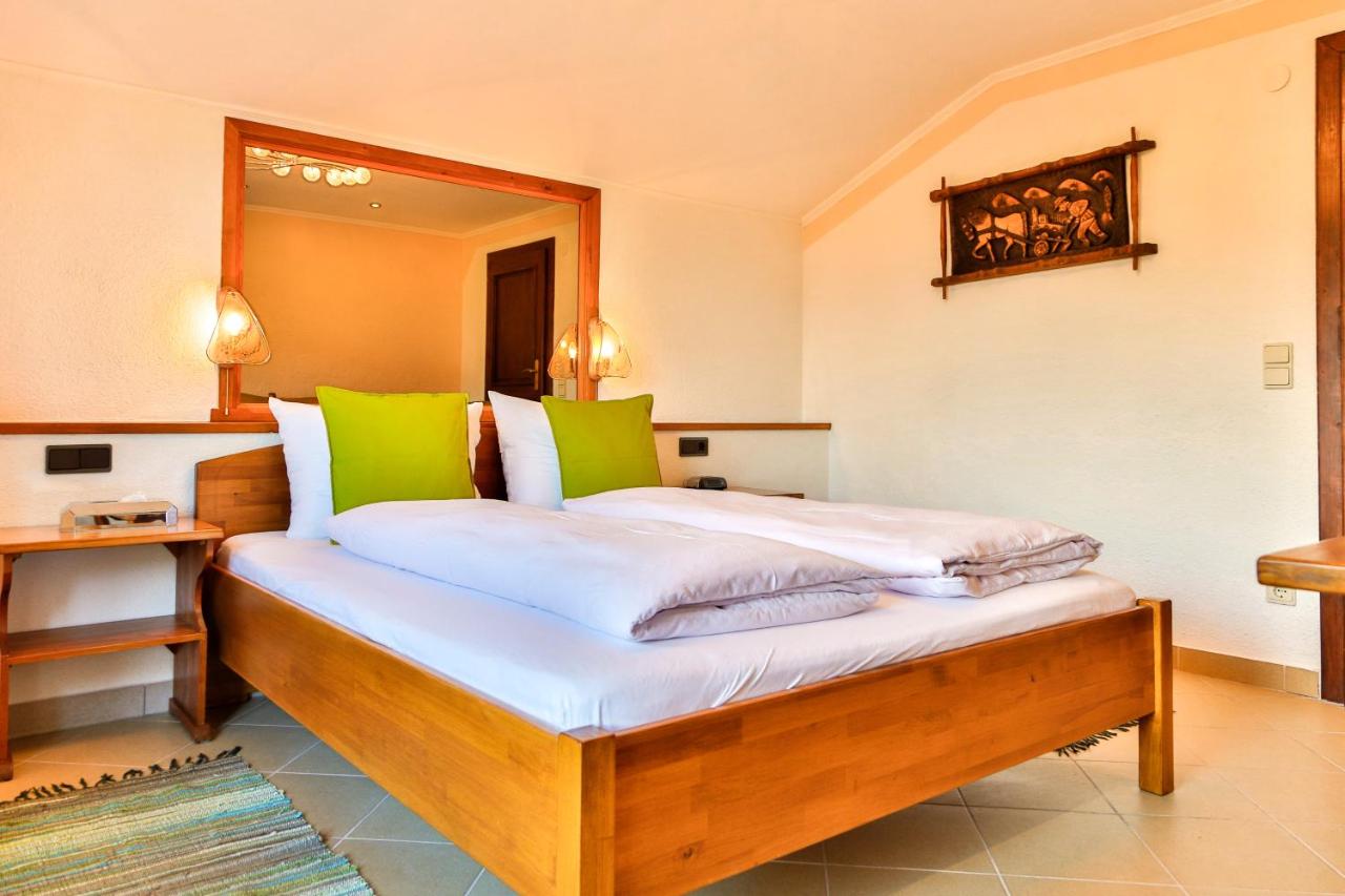 Doppelzimmer mit Balkon