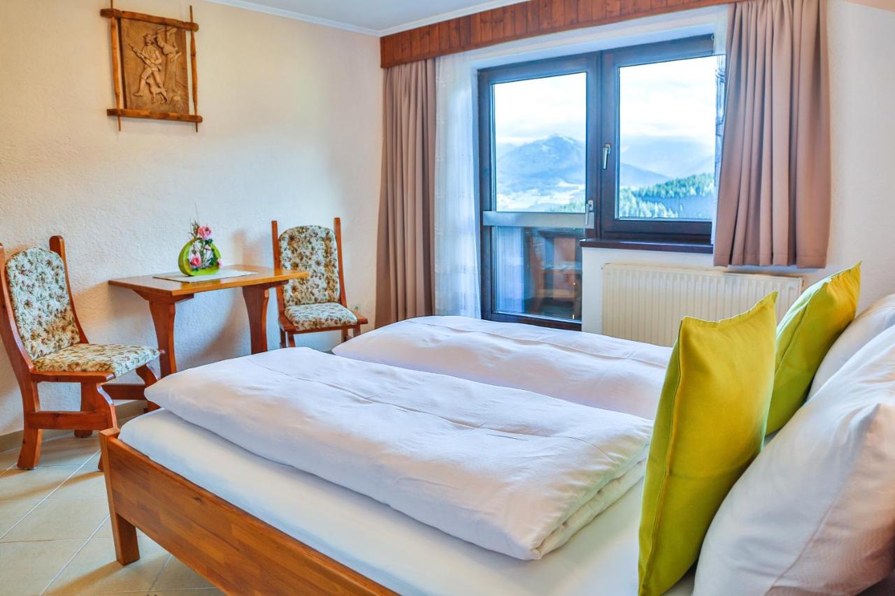 Apartment mit Aussicht und Balkon
