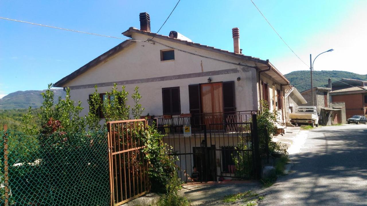 Casa vacanze alta Sabina-el pueblecito-oliveto - B&B