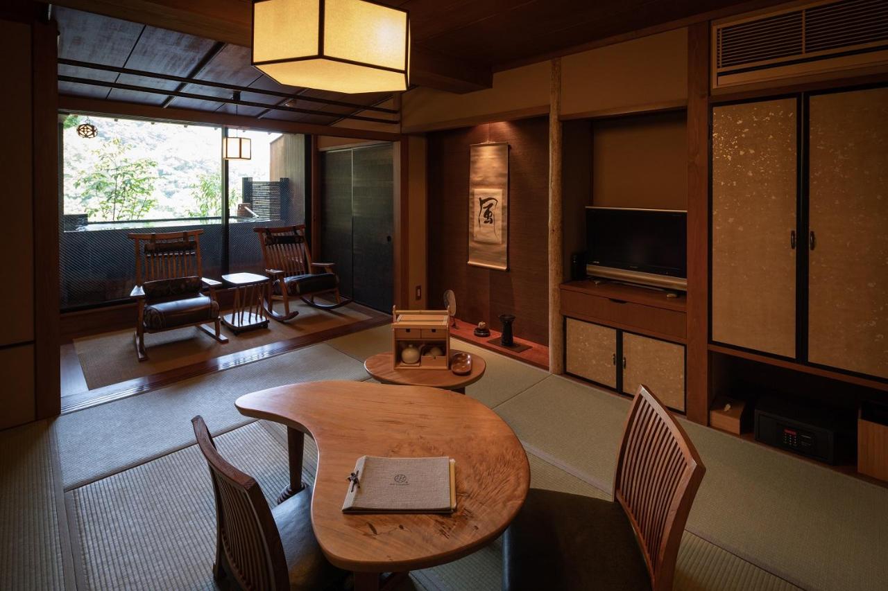 Japanese-Style Deluxe Twin Room with Open-Air Bath - Kocho