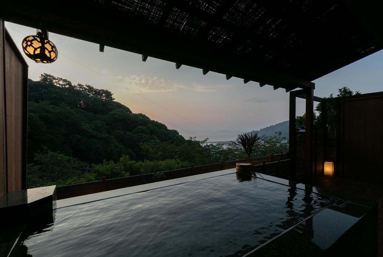 Japanese-Style Deluxe Twin Room with Open-Air Bath - Hatsune