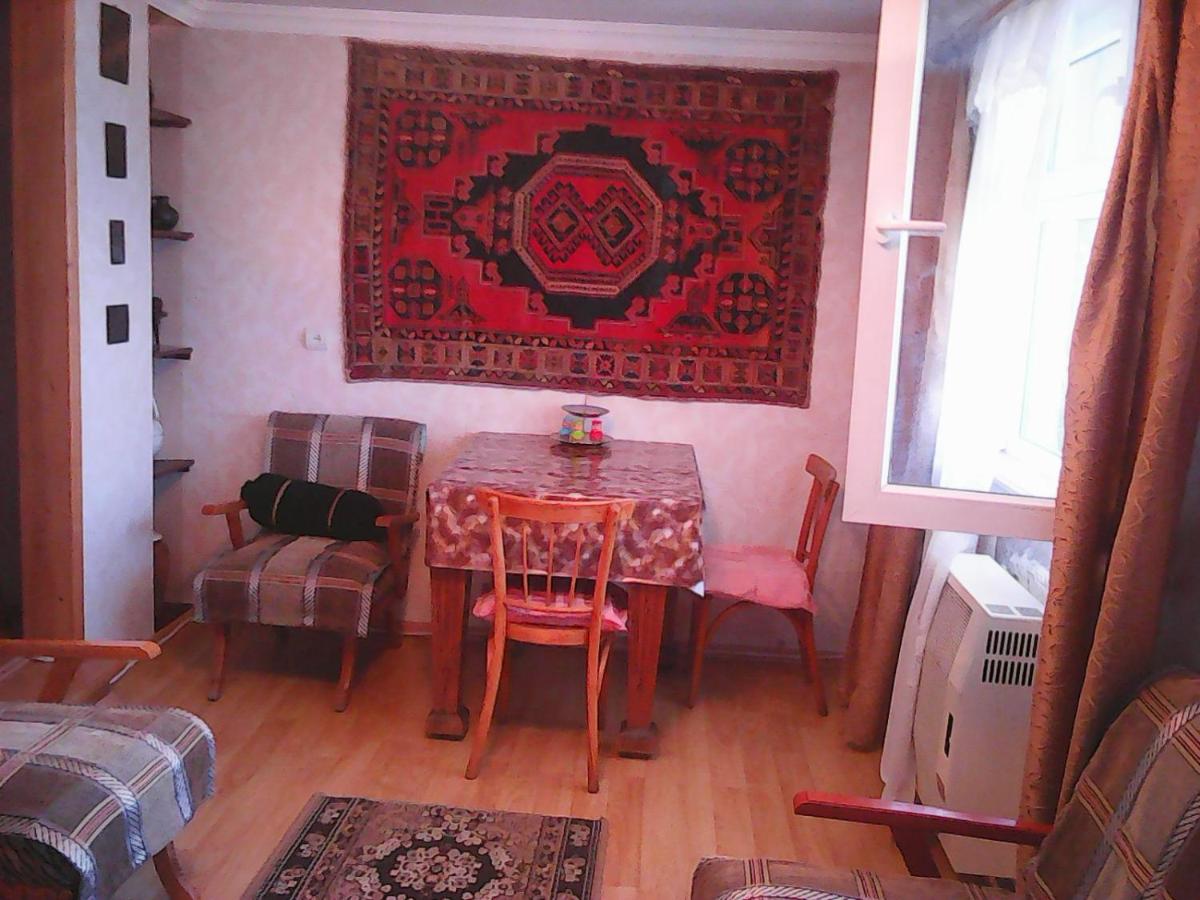 Бабушкин уют в РУСТАВИ - Bed and Breakfast