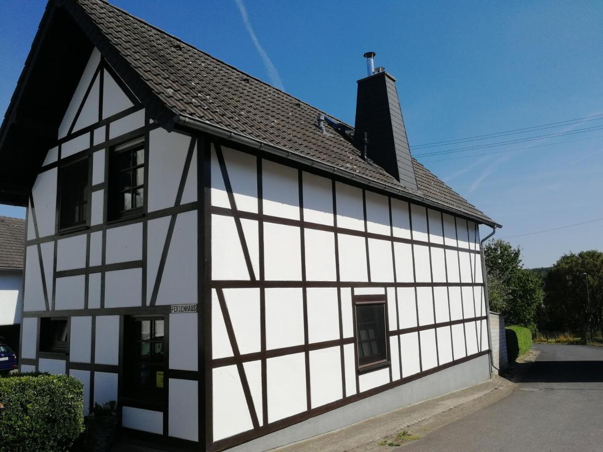 Eifel Ferienhaus Luna - Chambres d’hôtes Ohlenhard