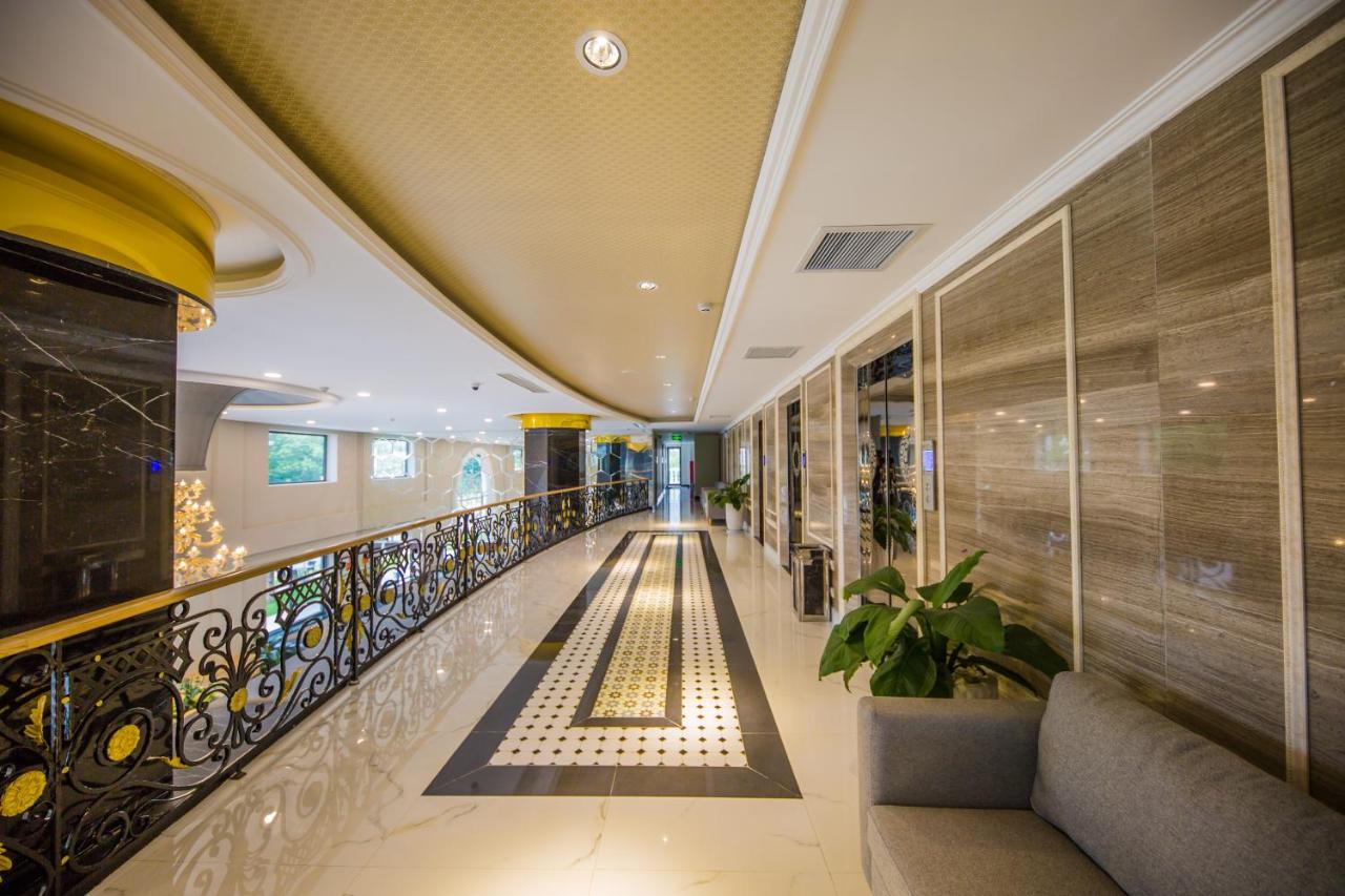 Khách sạn Orbit