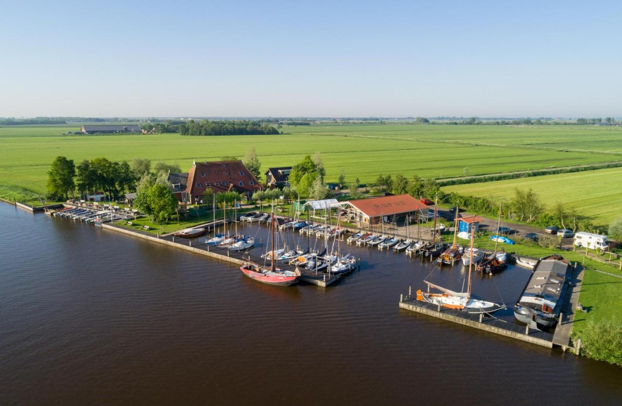 Tweepersoonskamer met Terras