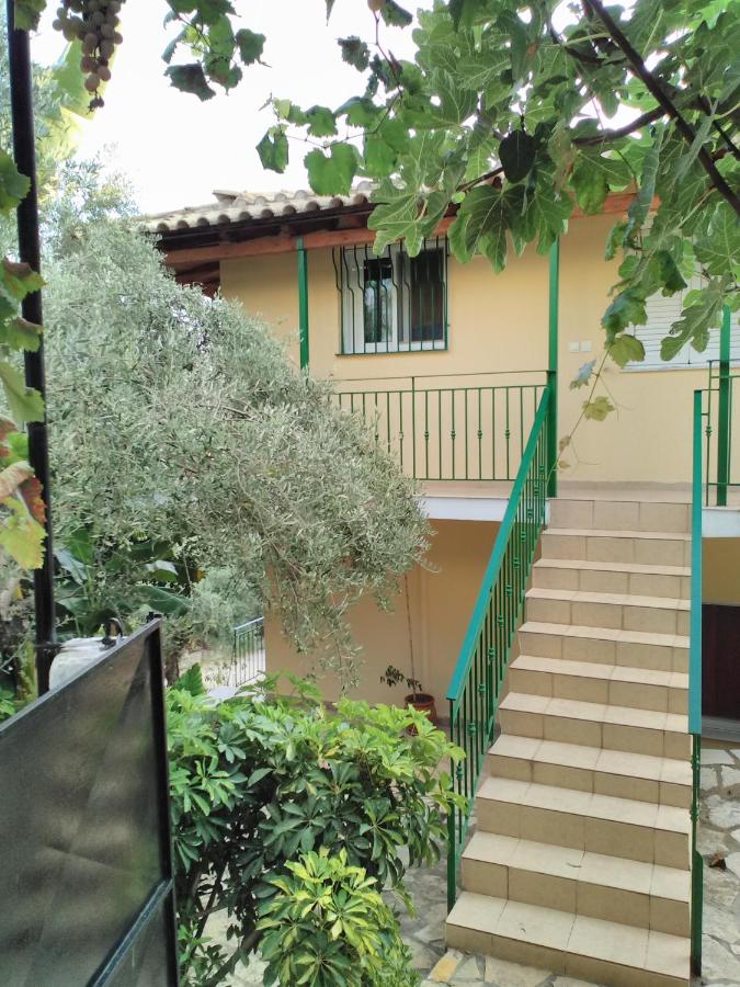 Klidonas Apartments - B&B Akrogiáli