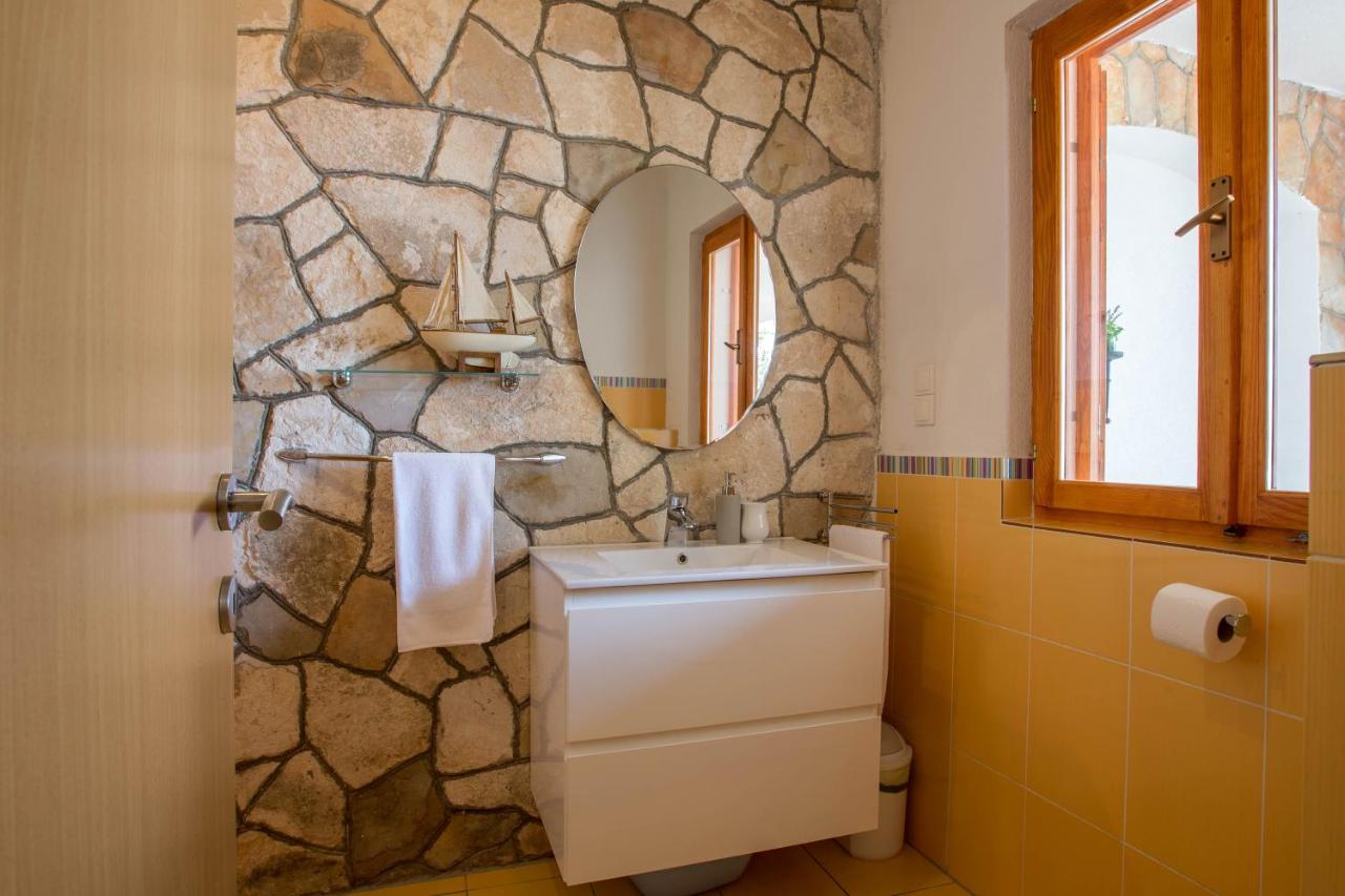 Studio Apartment with Sea View