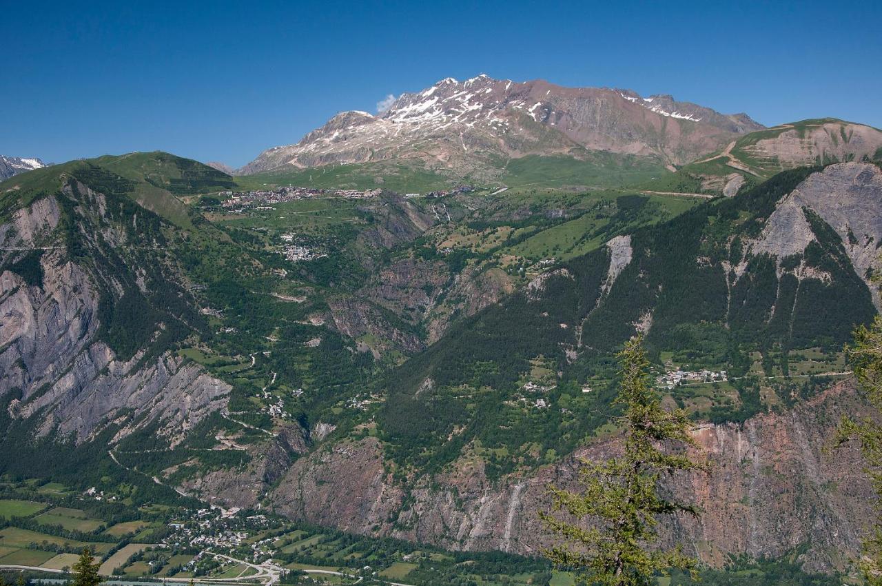 Apartment mit Blick auf die Berge