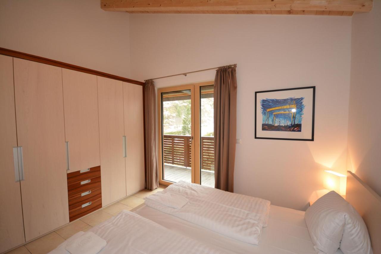 Appartamento con 2 Camere da Letto e Balcone